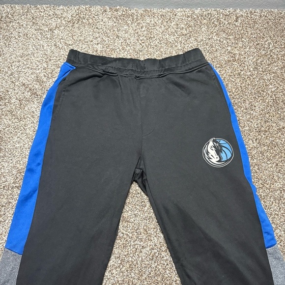 NBA Dallas Mavericks Joggers - Picture 3 of 12